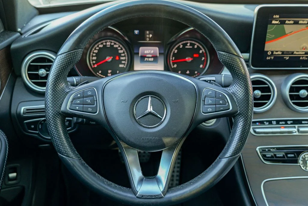 Used 2018 Polar White Mercedes-Benz C 300 image 42