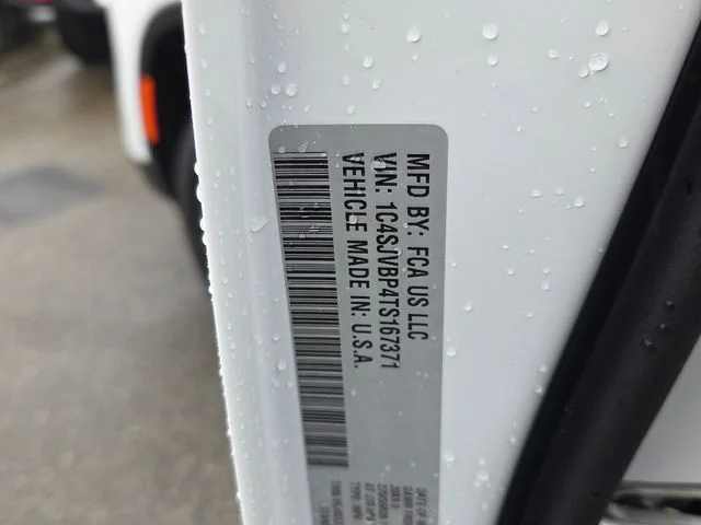 New 2026 Bright White Clear-Coat Exterior Paint Jeep Limited image 7