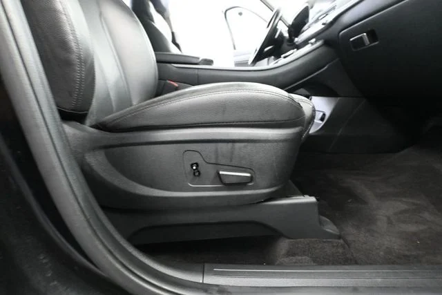 Used 2021 Black Hyundai SEL image 56