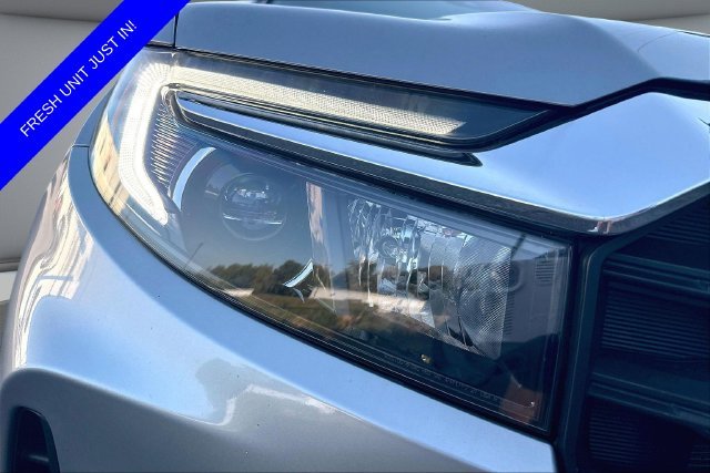 Used 2023 Gray Honda EX-L image 34