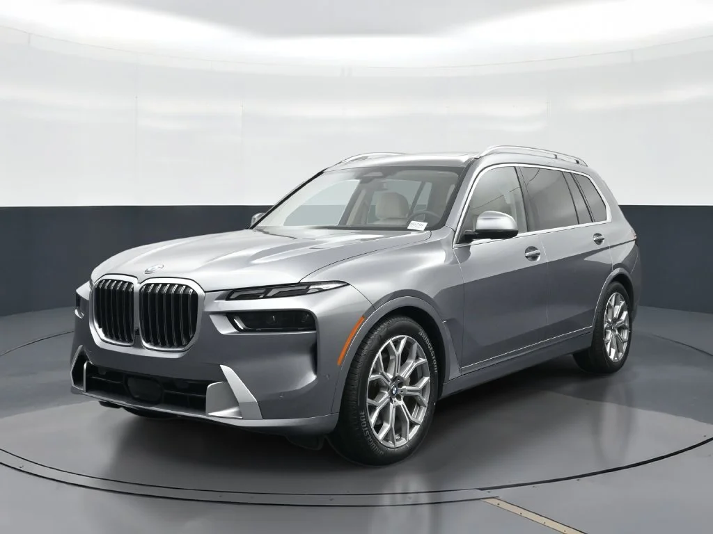 2025 BMW X7 40i - Photo 1