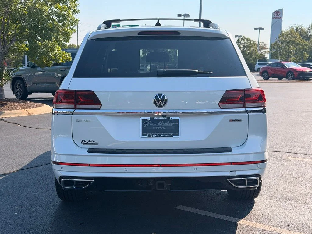 Used 2021 White Volkswagen 3.6L V6 SE w/Technology R-Line image 14