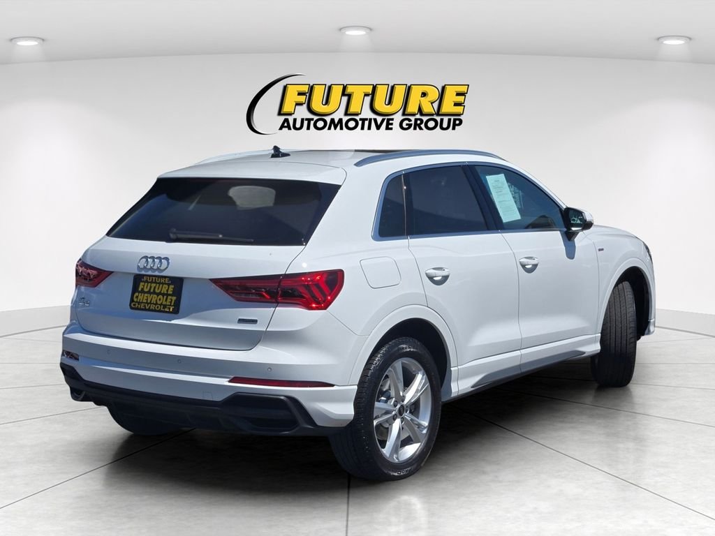 Used 2023  Audi Premium Plus image 4