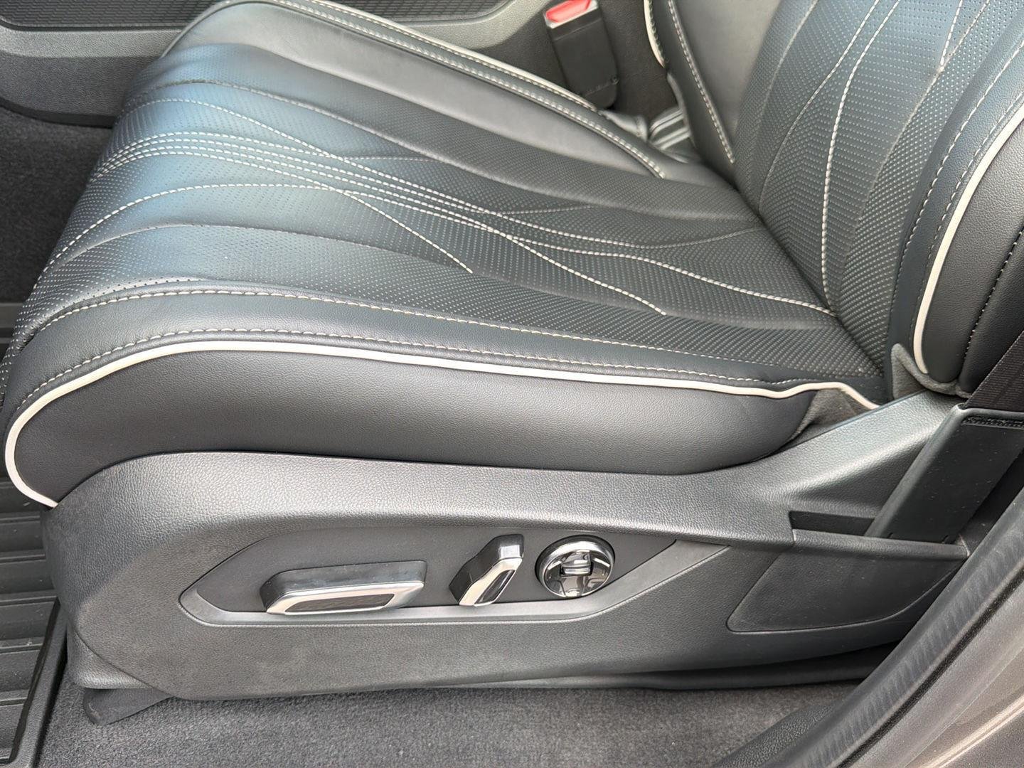 New 2026 Liquid Carbon Metallic Acura SH-AWD w/Advance image 33