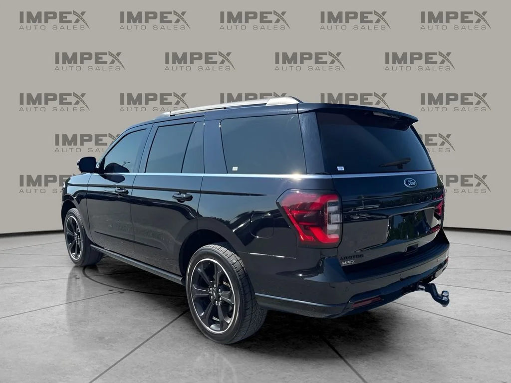 Used 2022 Black Ford Limited image 3