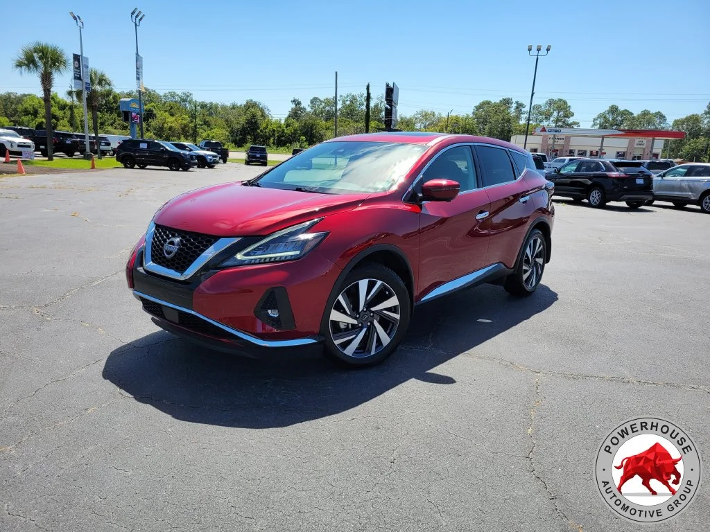 Used 2023 Red Nissan SL image 2