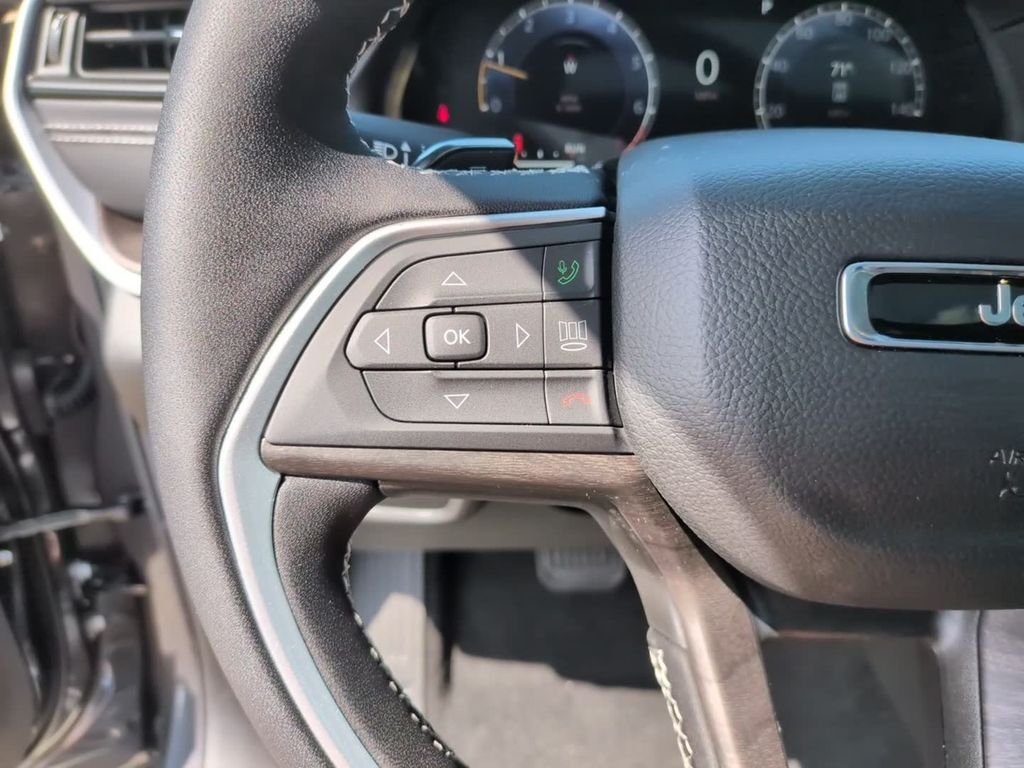 New 2026 Gray Jeep Altitude image 19