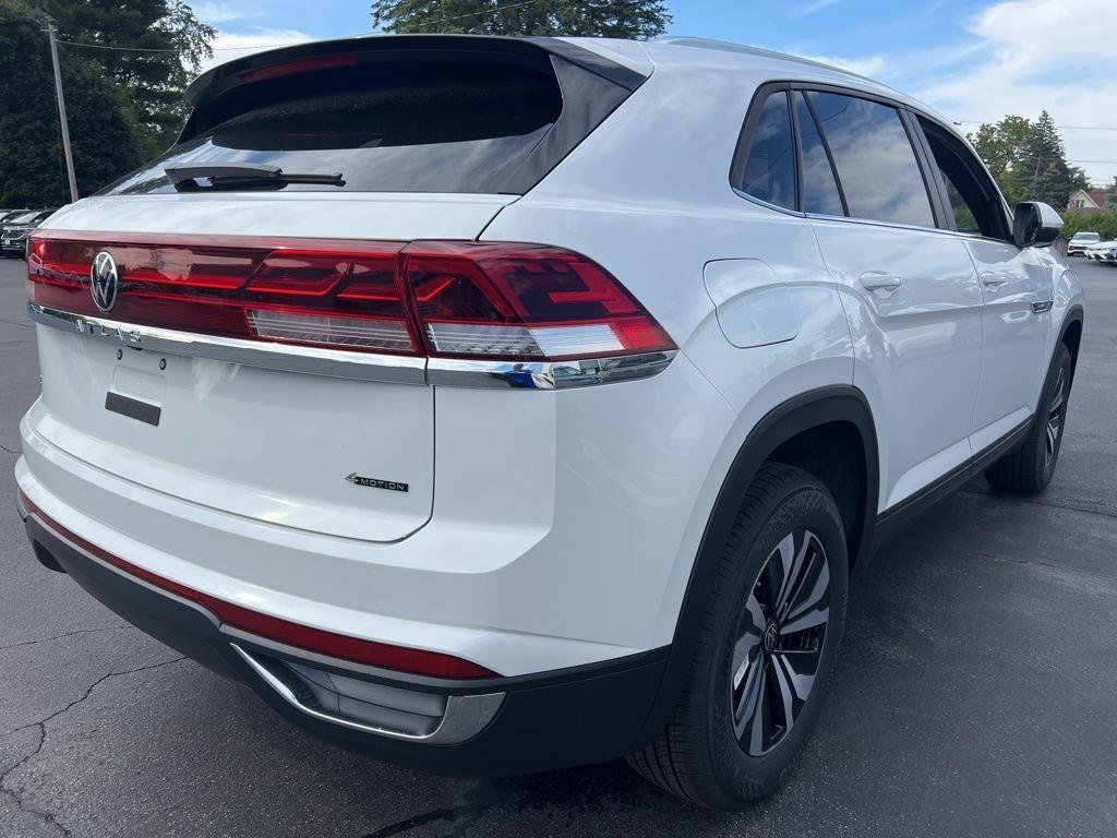 New 2026 Opal White Pearl Volkswagen 2.0T SE image 5