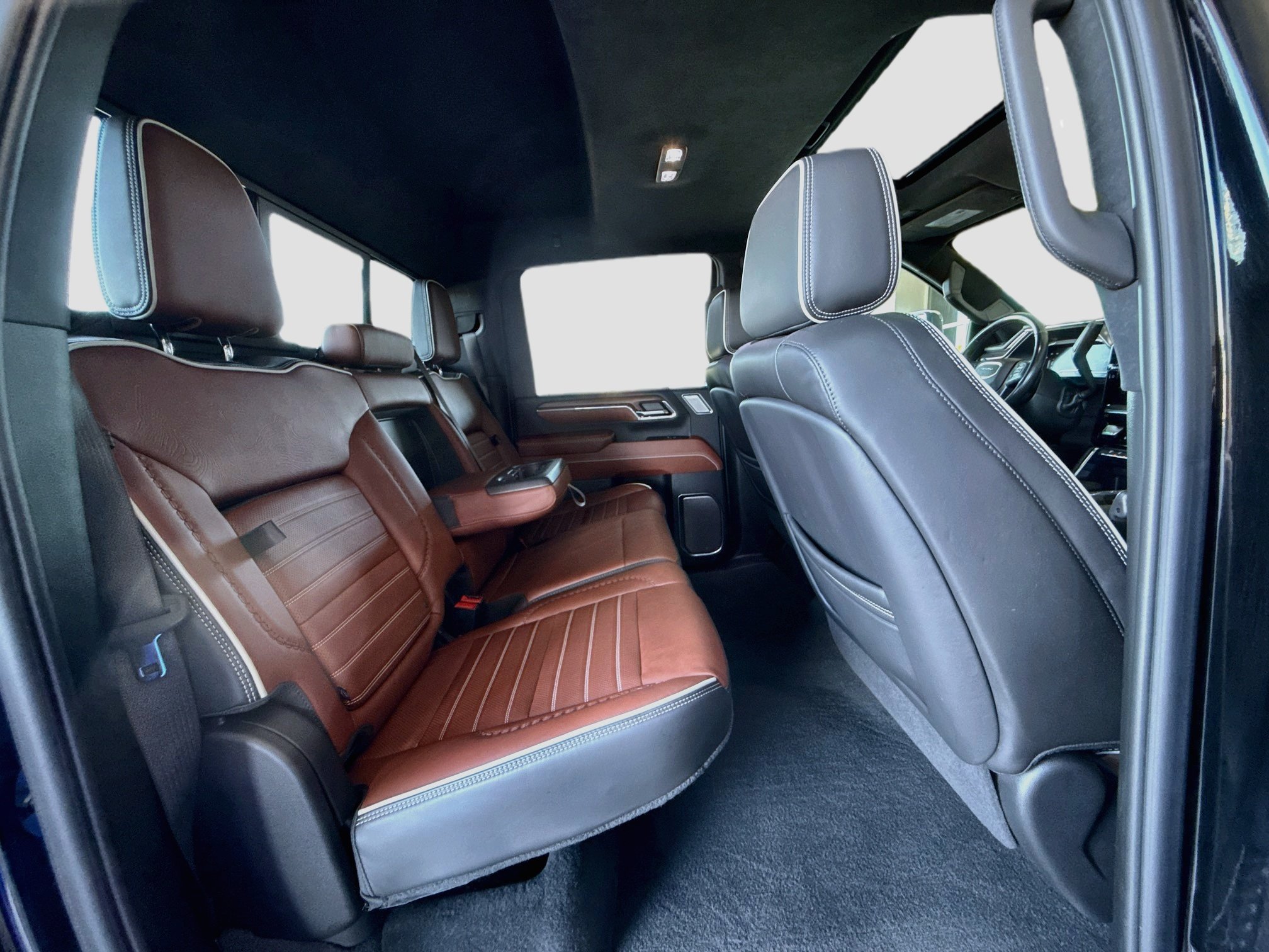 Used 2024 Onyx Black GMC Denali Ultimate image 29