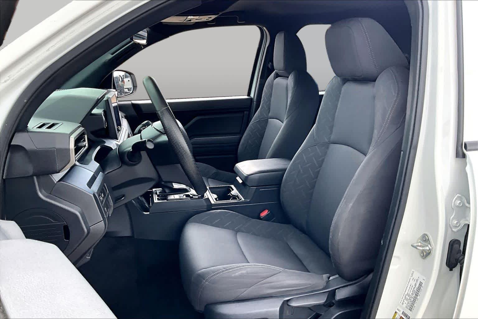 Used 2025 Ice Cap Toyota SR image 8