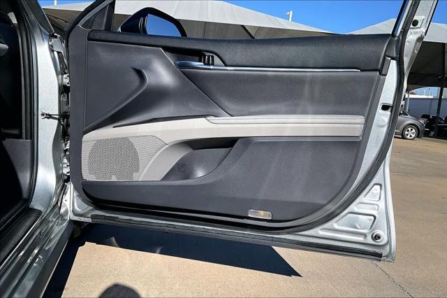 2021 Toyota Camry XLE - Photo 24