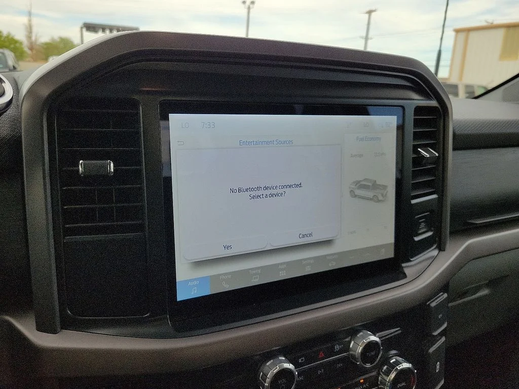 Used 2025 Blue Ford XLT image 21