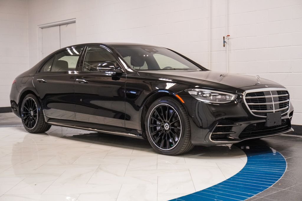 Used 2024 Black Mercedes-Benz S 580 image 5