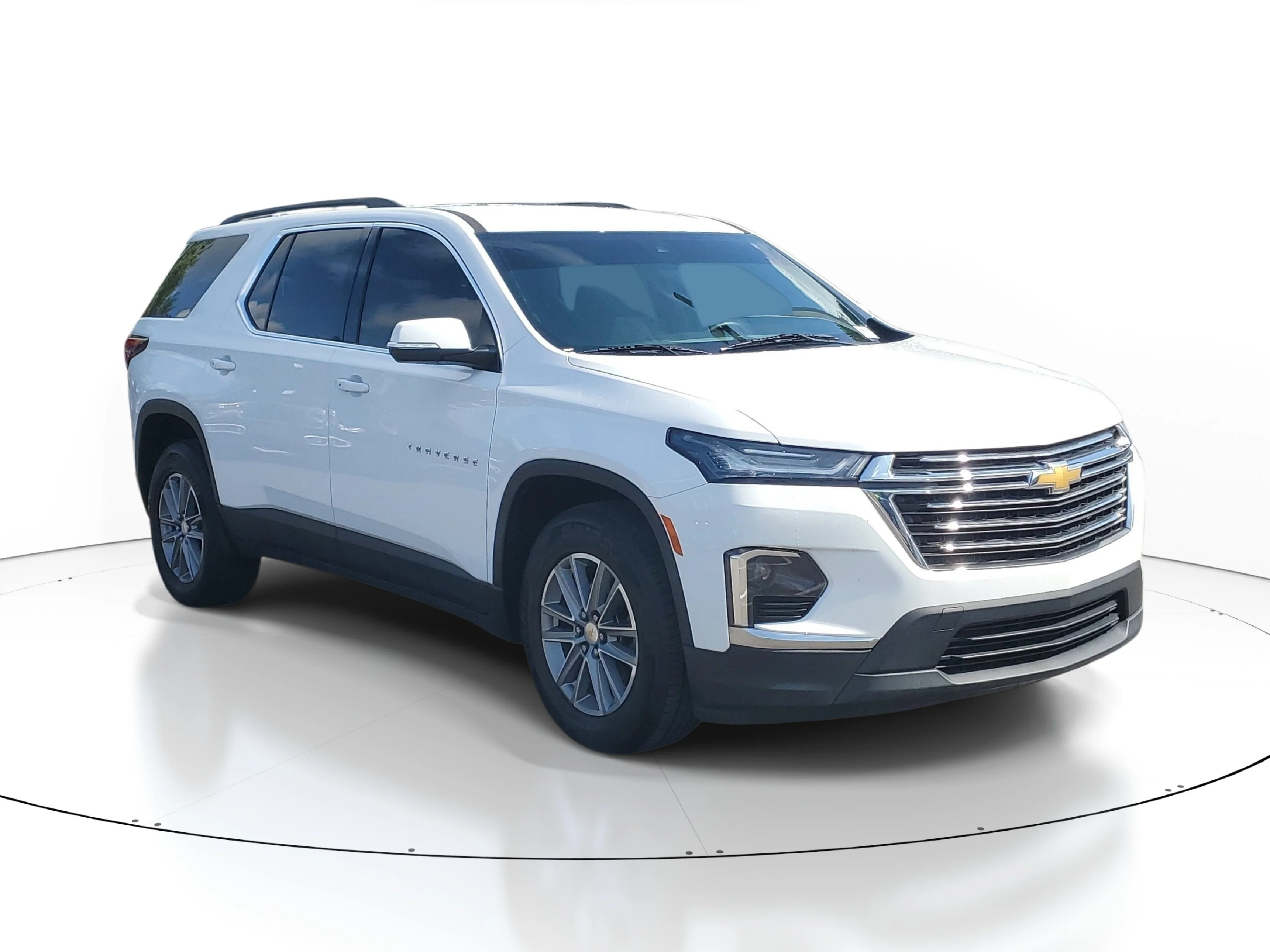 Used 2023 Summit White Chevrolet LT Cloth image 1
