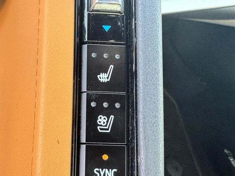 Used 2021 Sebring Orange Tintcoat Chevrolet 2LT image 20