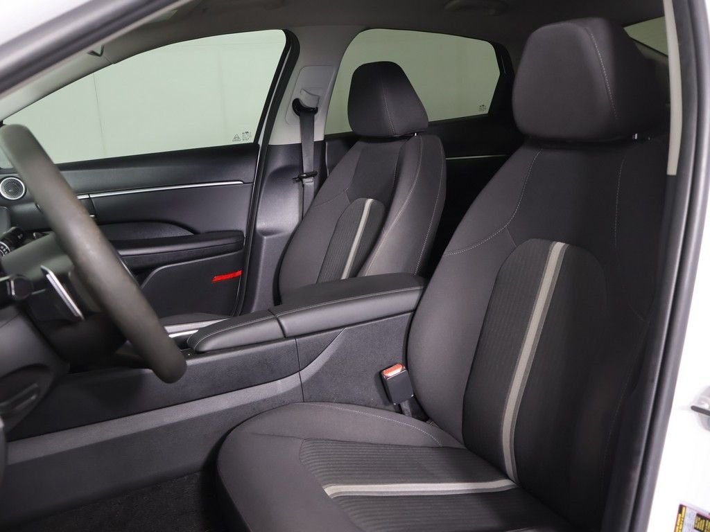Certified Used 2024 White Hyundai SEL image 25