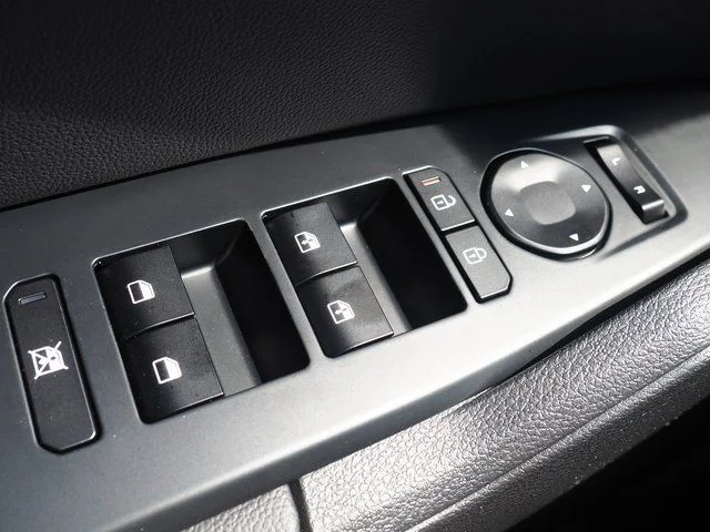 2026 Kia Sportage EX - Photo 28