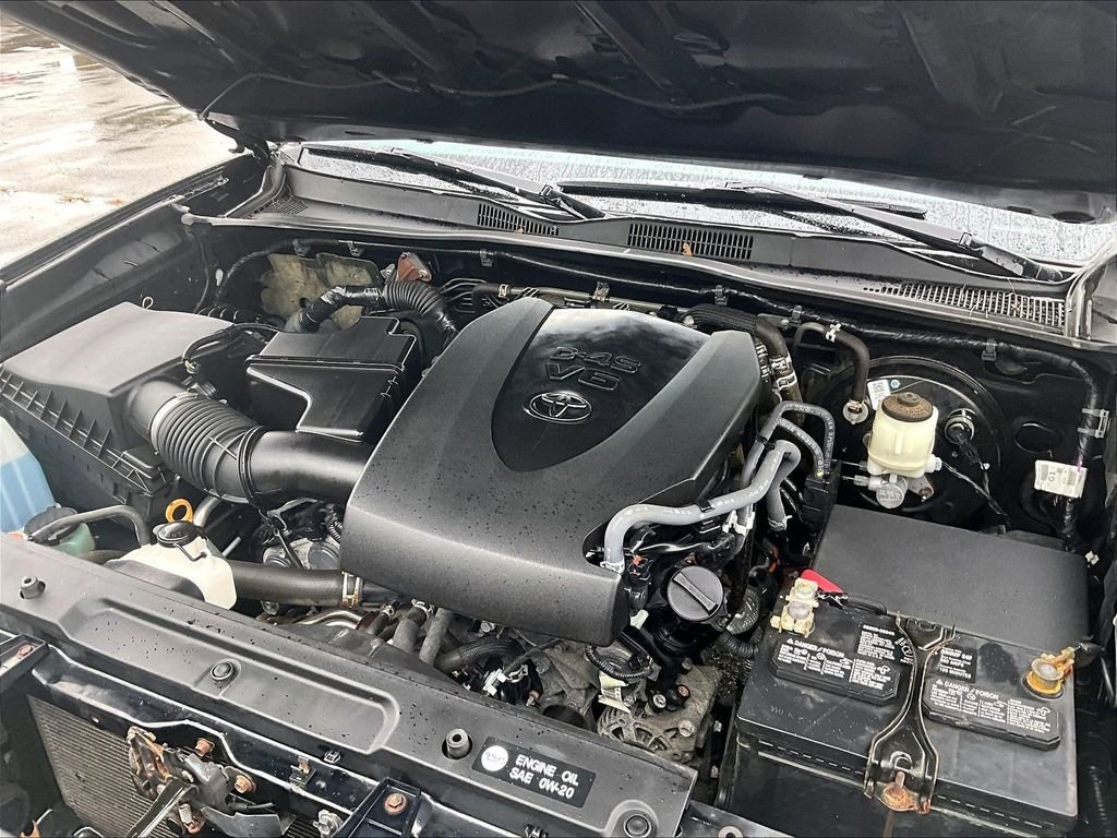 Used 2019 Black Toyota SR5 image 35