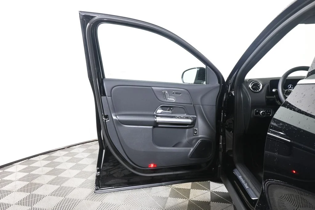 New 2026 Black Mercedes-Benz GLA 250 image 25