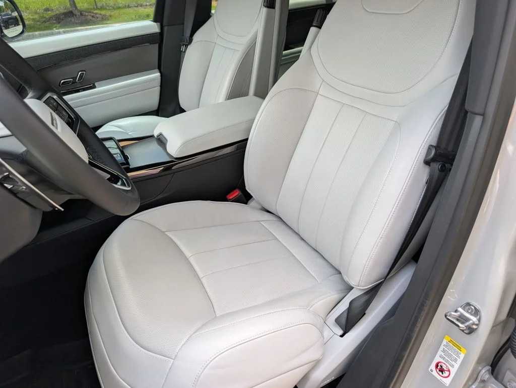 Certified Used 2025 Gray Land Rover SE image 5