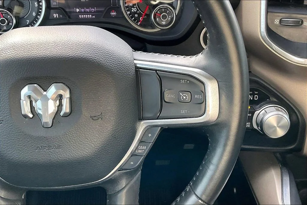 Used 2022  Ram Laramie image 11