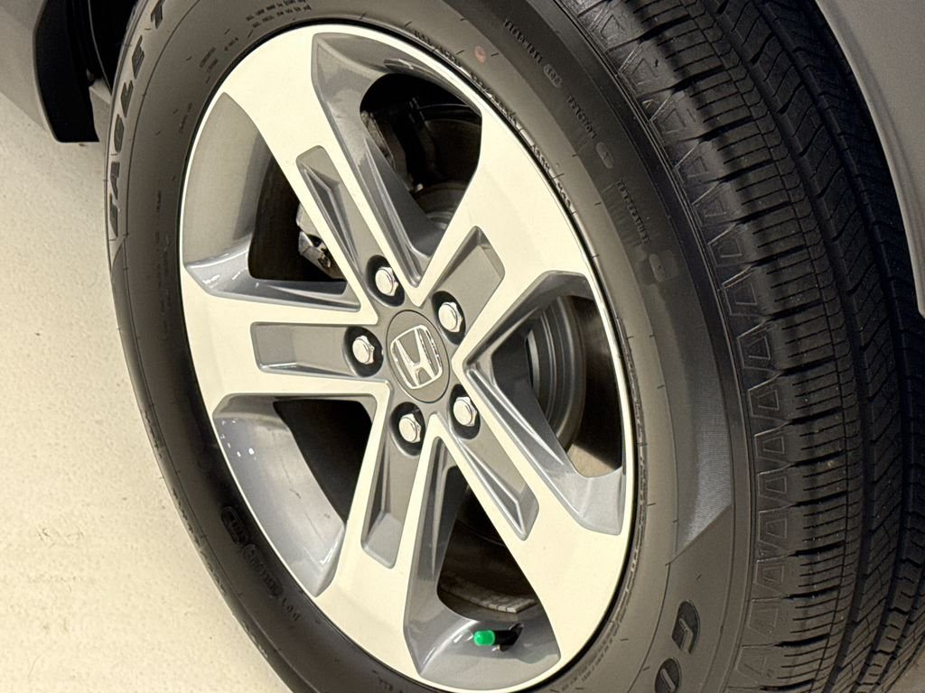 2025 Honda Pilot EX-L - Photo 10