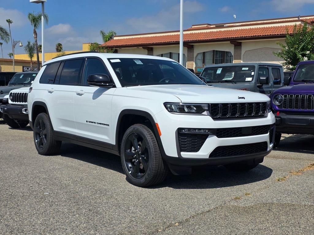 New 2026 Bright White Clear-Coat Exterior Paint Jeep Limited image 1