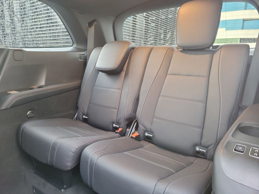 Certified Used 2025 Silver Mercedes-Benz GLS 580 image 13