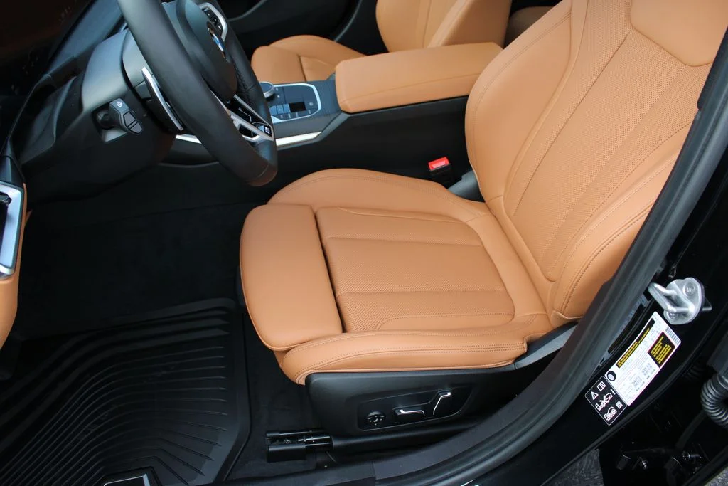 2026 BMW 3 Series 330i - Photo 22