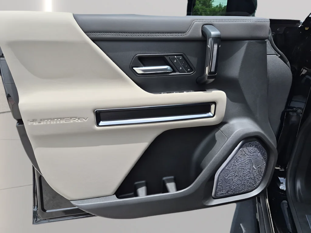 2026 GMC HUMMER EV 2X - Photo 17