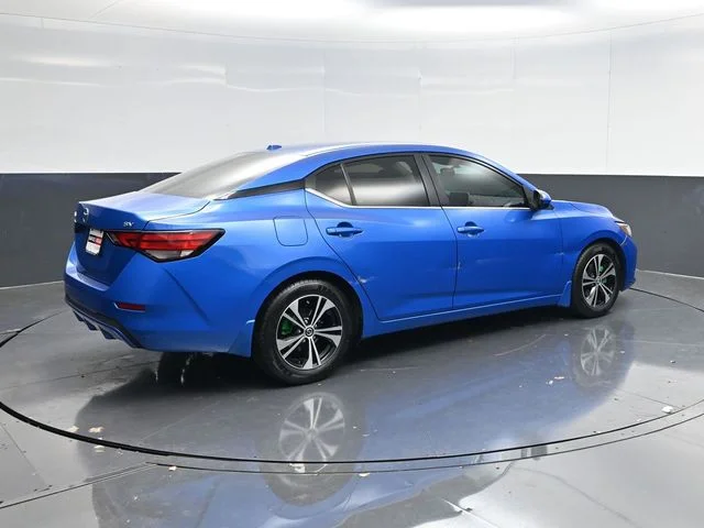 Used 2022 Blue Nissan SV image 3
