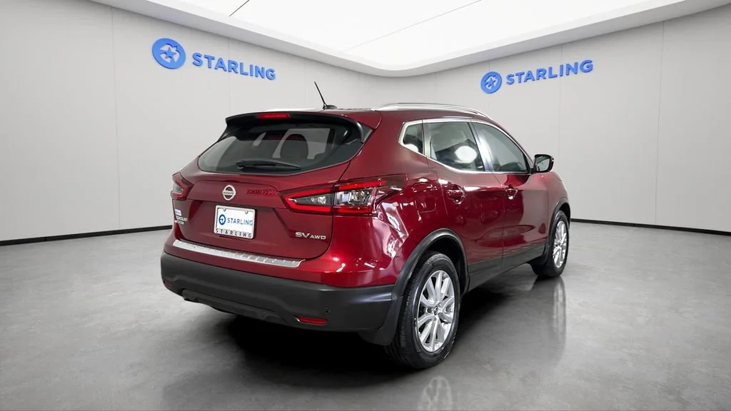 Used 2022 Red Nissan SV AWD Xtronic CVT image 8