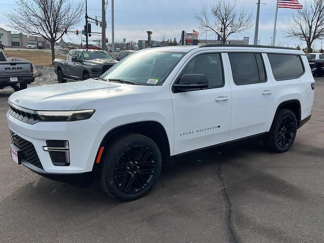 2026 Jeep Grand Wagoneer Limited Reserve
