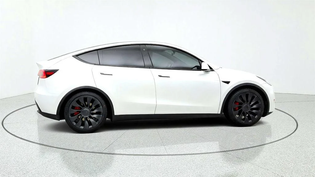 Used 2023 Pearl White Multi-Coat Tesla Performance AWD image 4
