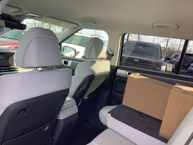 New 2026 Shimmering Silver Hyundai SEL image 22