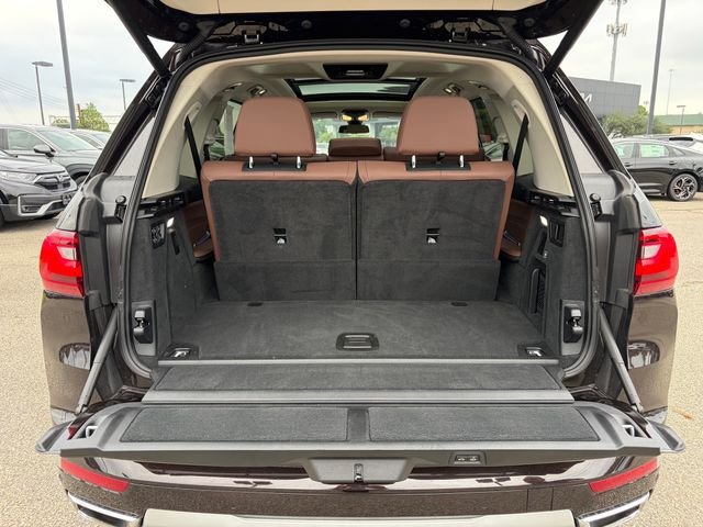 Used 2022 Brown Metallic BMW xDrive40i image 20