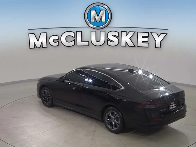 Used 2023  Honda EX image 21