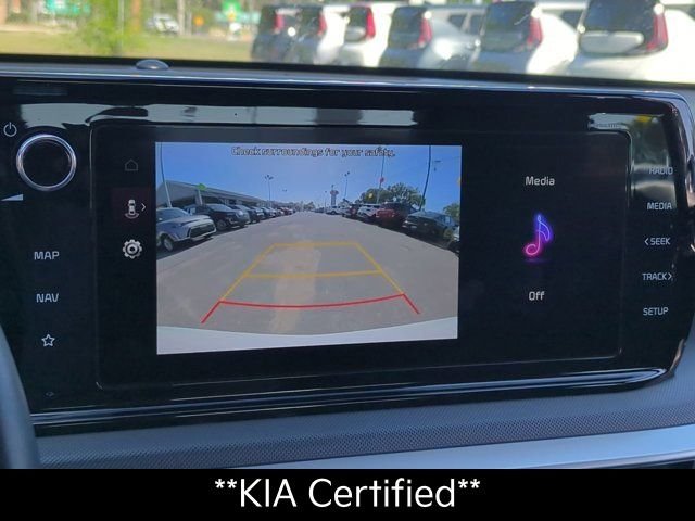 Used 2023 White Kia GT-Line image 19