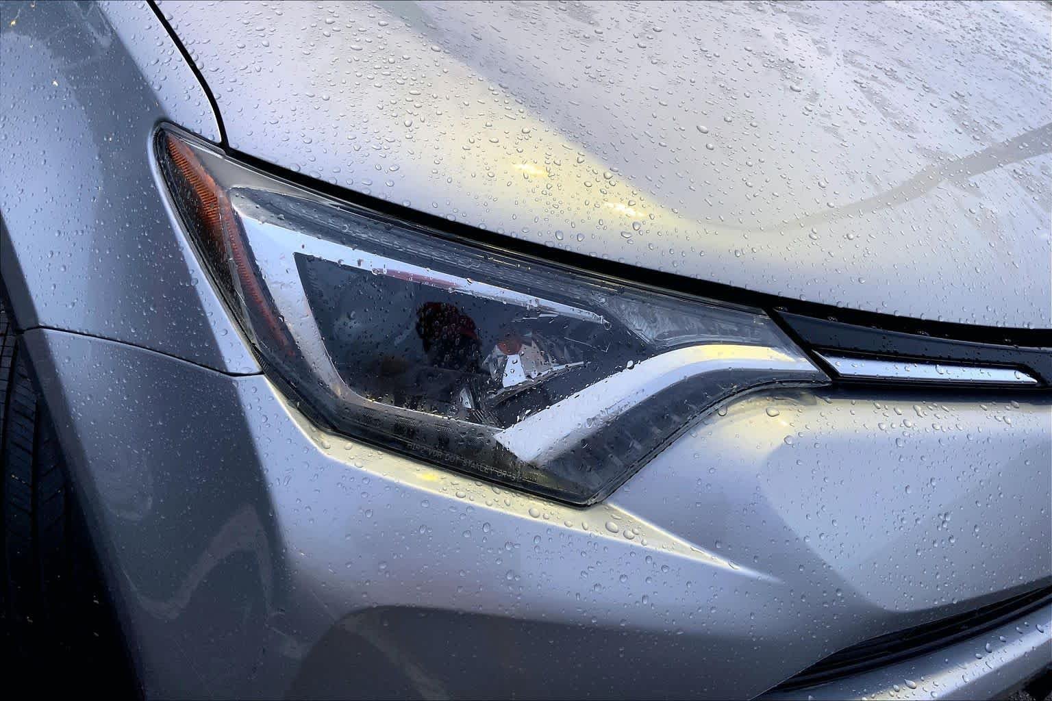Used 2017 Silver Sky Metallic Toyota XLE image 24