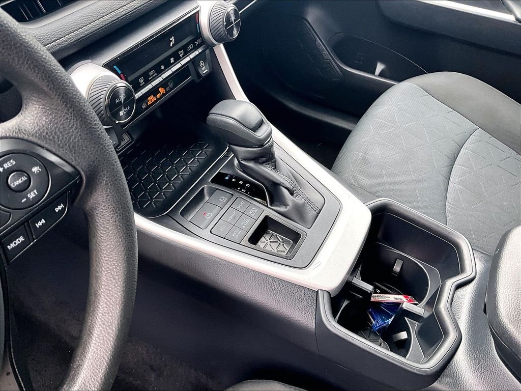 Used 2025 White Toyota XLE image 20