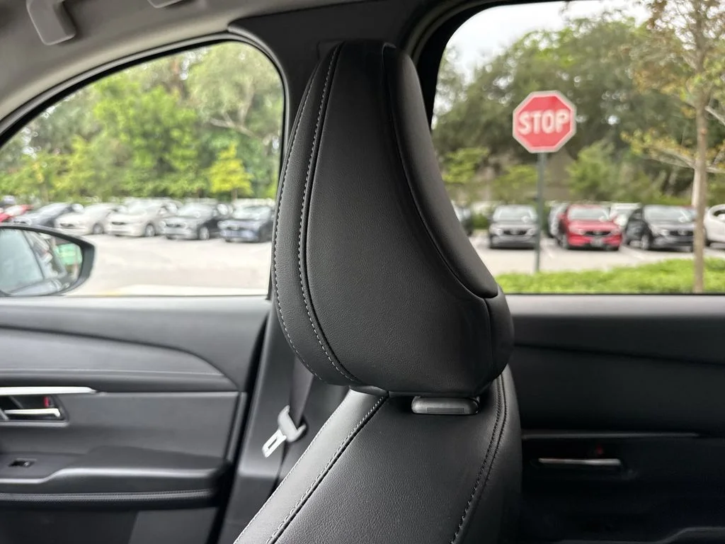 New 2026 Navy Blue Mica Mazda 2.5 S Select AWD image 16