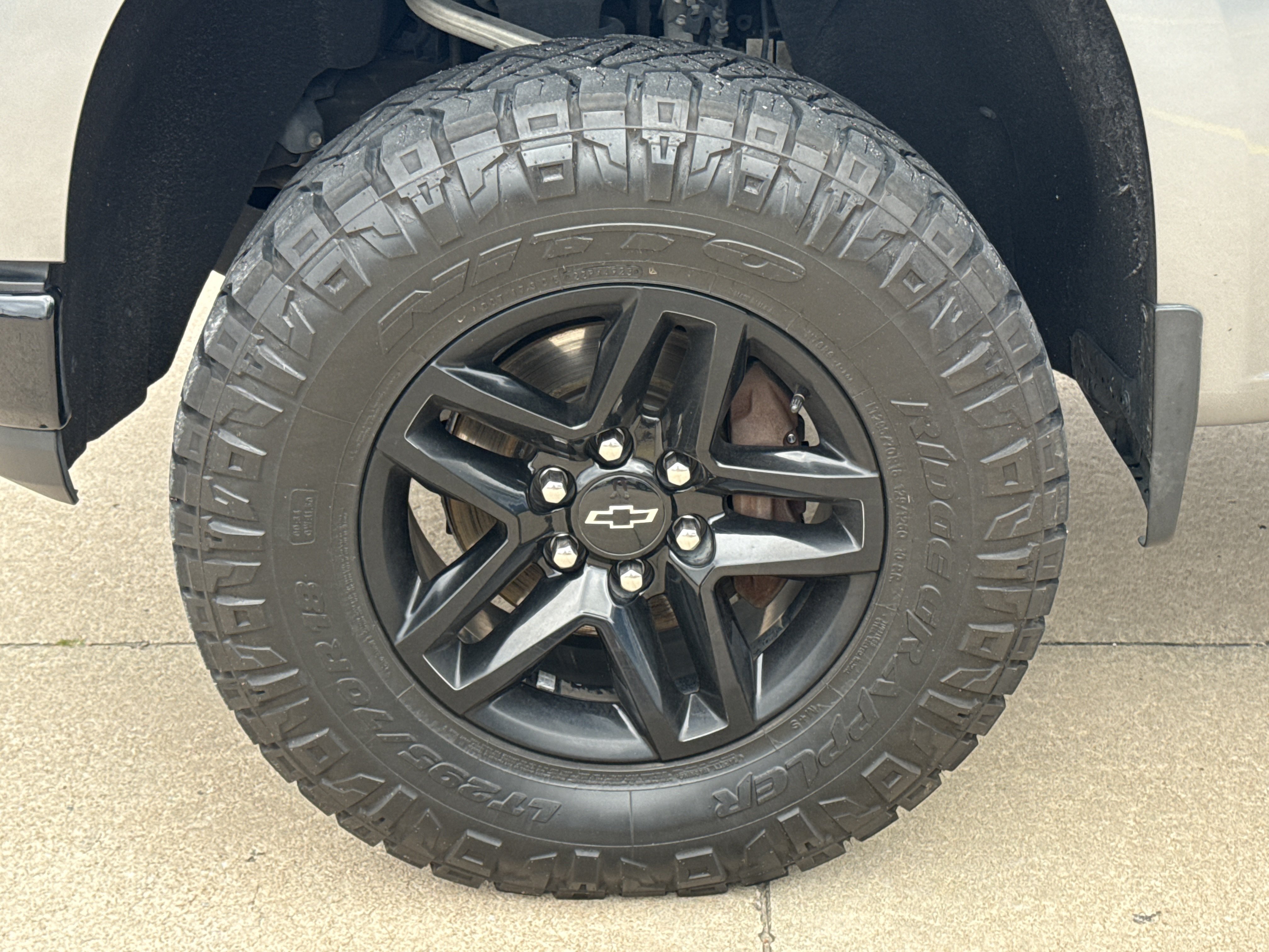Used 2021 SATIN STEEL METALLIC Chevrolet LT Trail Boss image 13