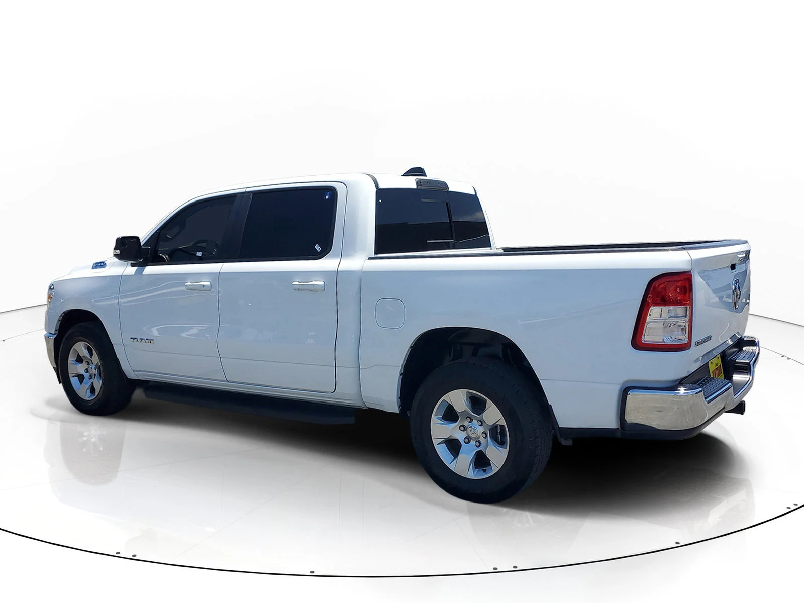 Certified Used 2021 White Ram Big Horn/Lone Star image 6