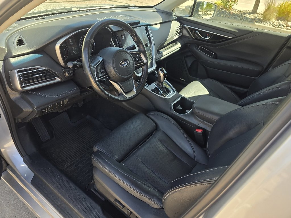 Used 2022 Ice Silver Metallic Subaru Limited image 25