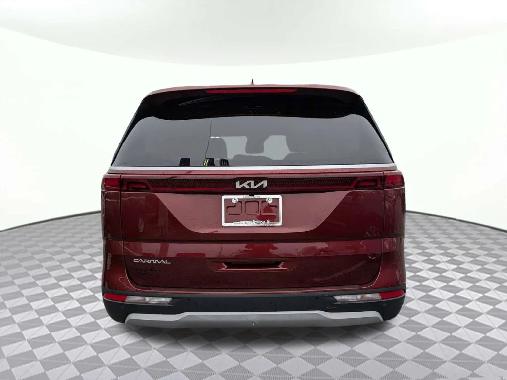 Used 2024 Red Kia EX image 4