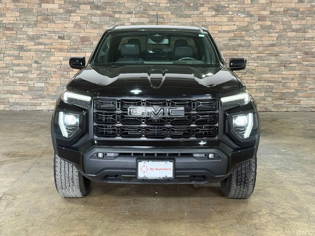Used 2024 Onyx Black GMC Elevation image 10