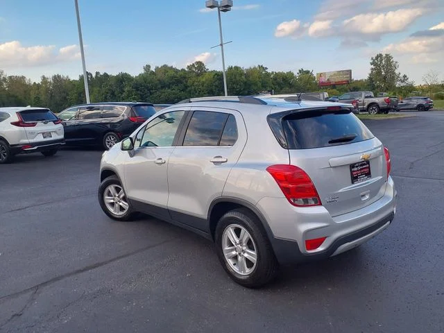 Used 2017 Silver Chevrolet LT image 6