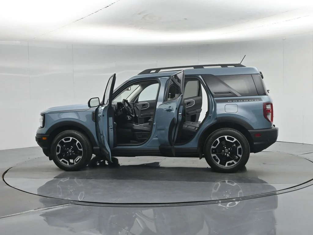 Used 2023  Ford Outer Banks image 32