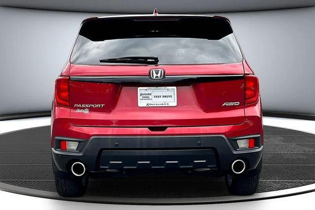 Used 2024 Red Honda EX-L image 6
