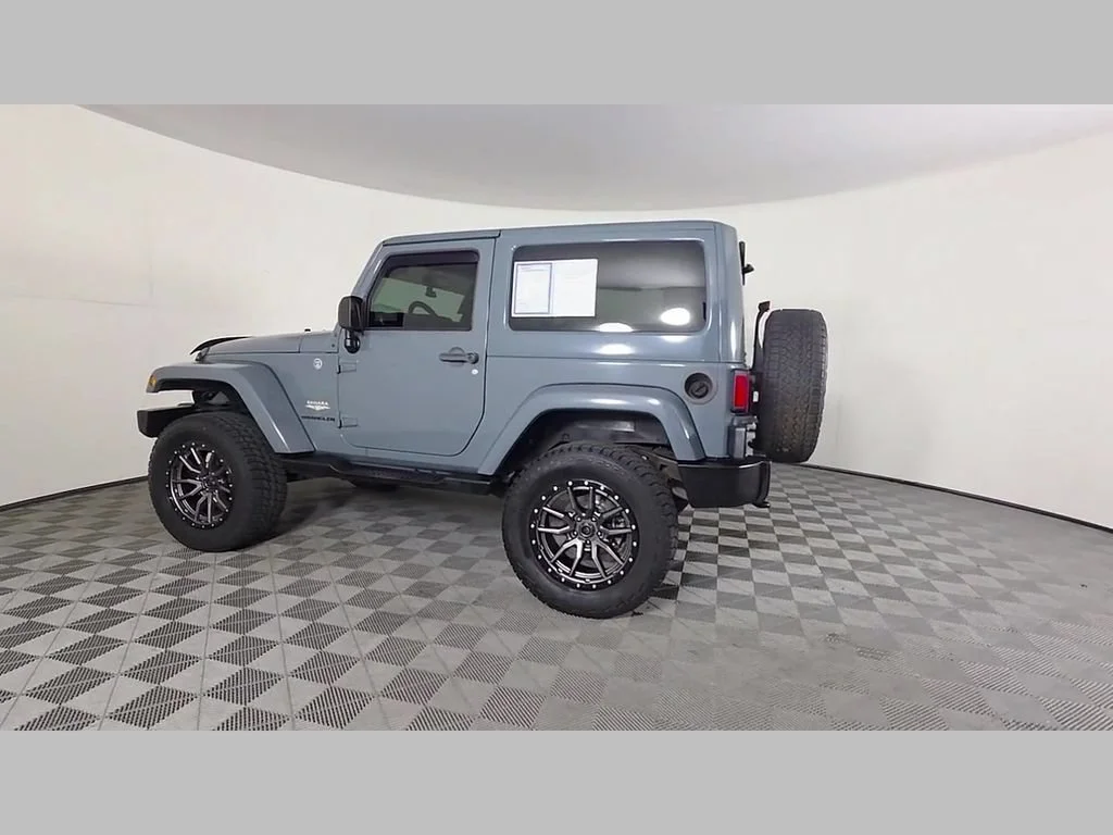 Used 2015 Anvil Clearcoat Jeep Sahara image 47